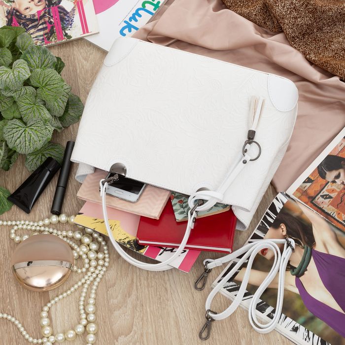 VERA PELLE torebka damska skórzana klasyczna z paskiem V541 biała