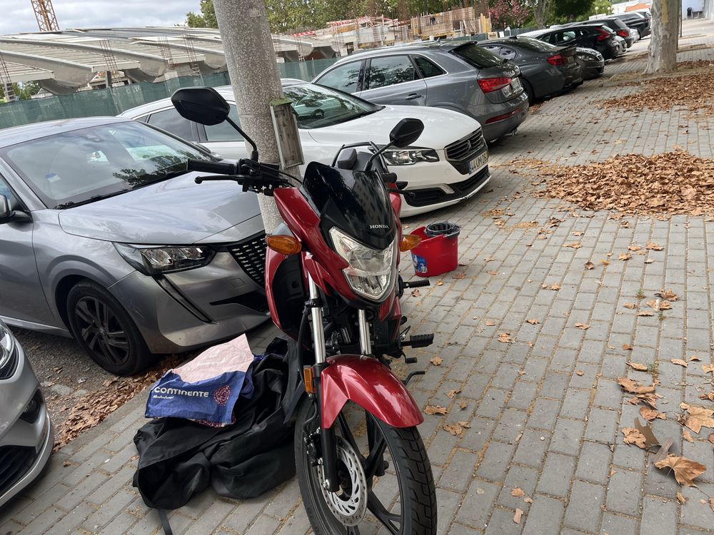 Honda CBR-125 como nova