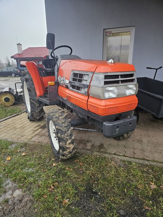 Traktorek ogrodniczy Japoński Kubota GL-23 Tur 4x4