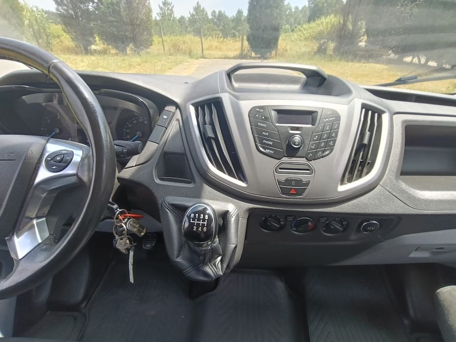 Ford Transit com Plataforma ELEVATÓRIA  IVA dedutivel