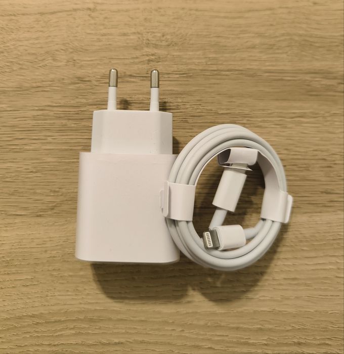 Ładowarka do iPhone 20W + kabel lightning 1 metr + transmiter