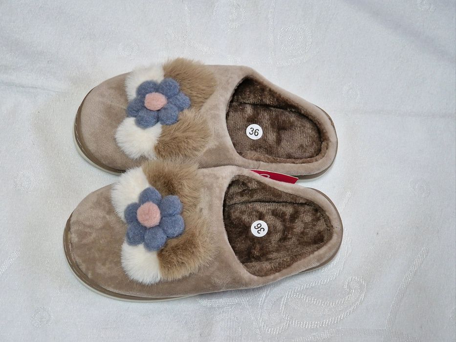 Chinelos de Inverno tamanho 36. Novos