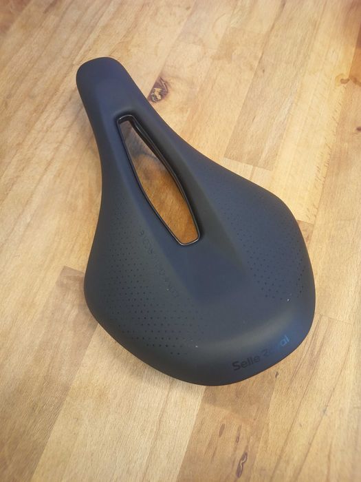 Siodełko Selle Royal SRX Open Groove