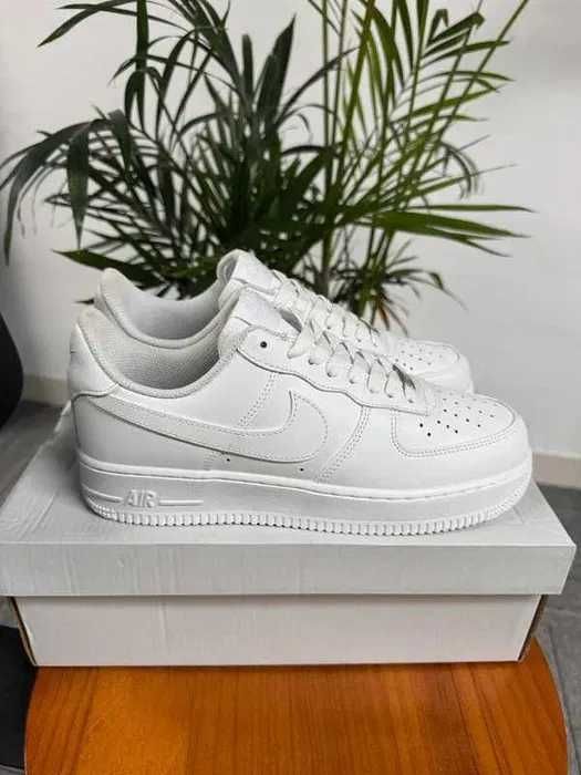 Buty meskie Nike Air Force 1 Low White R.41
