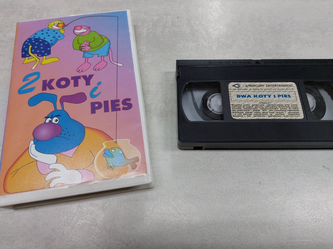 2 koty i pies. Kaseta vhs.