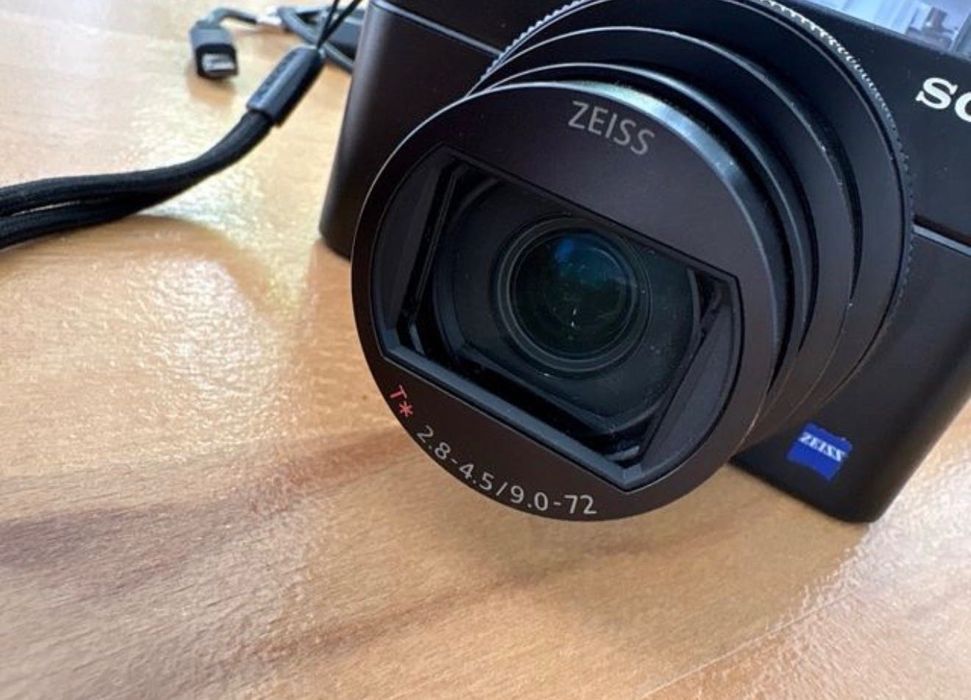 Máquina Fotográfica Sony RX 100 VI