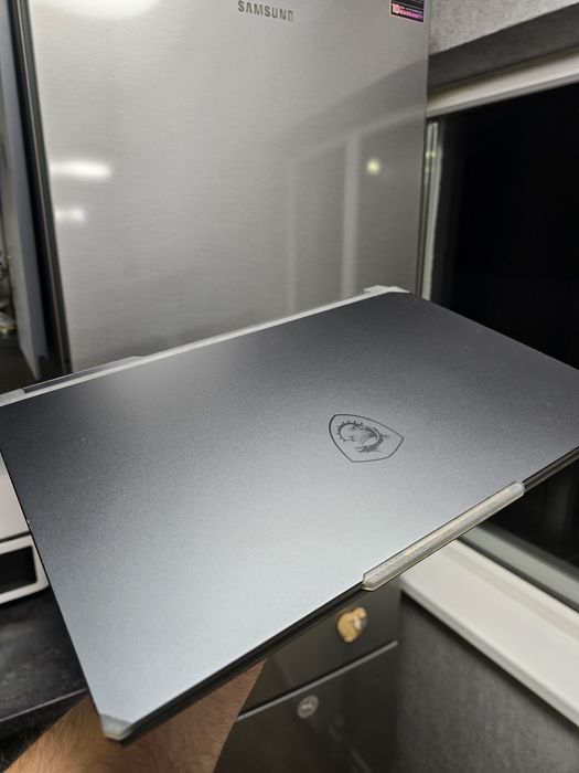 MSI cyborg 15  rtx4060 в отличном состоянии