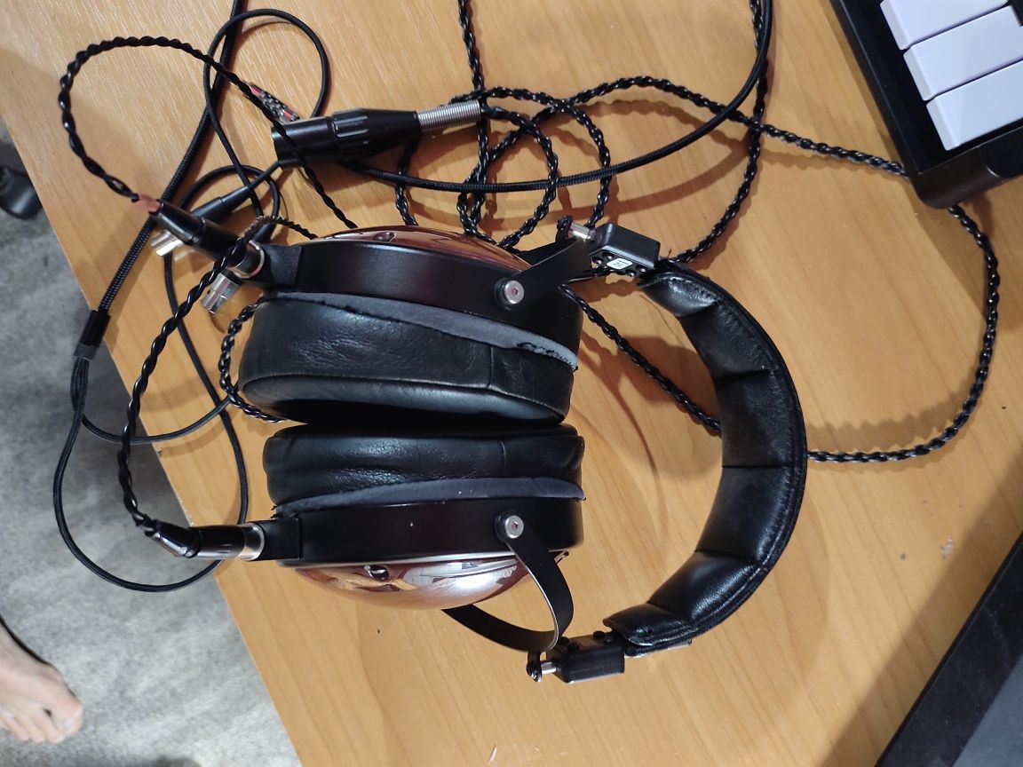 Audeze LCD xc  hi end,  hi fi