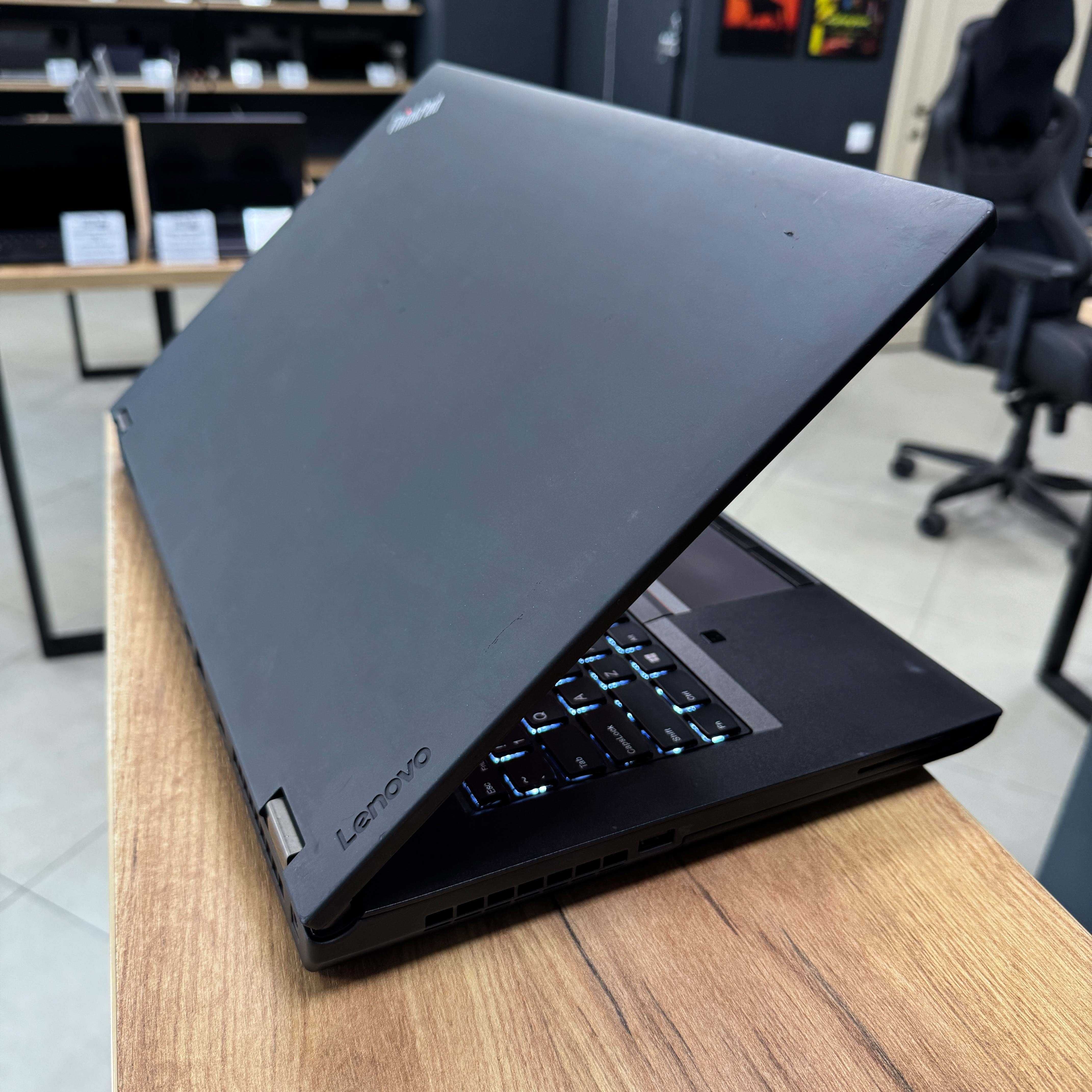 Hоутбук Lenovo ThinkPad [17.3" 4K] - Xeon E3/Quadro M4000M 4 GB/16 GB