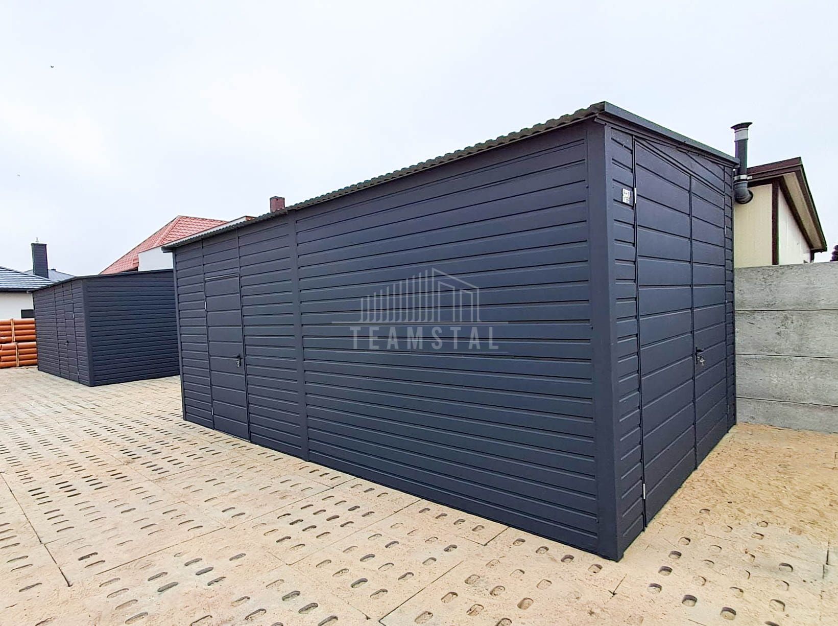 Garaż blaszany 3x7m Brama dwuskrzydłowa drzwi dach spad w bok TS1049