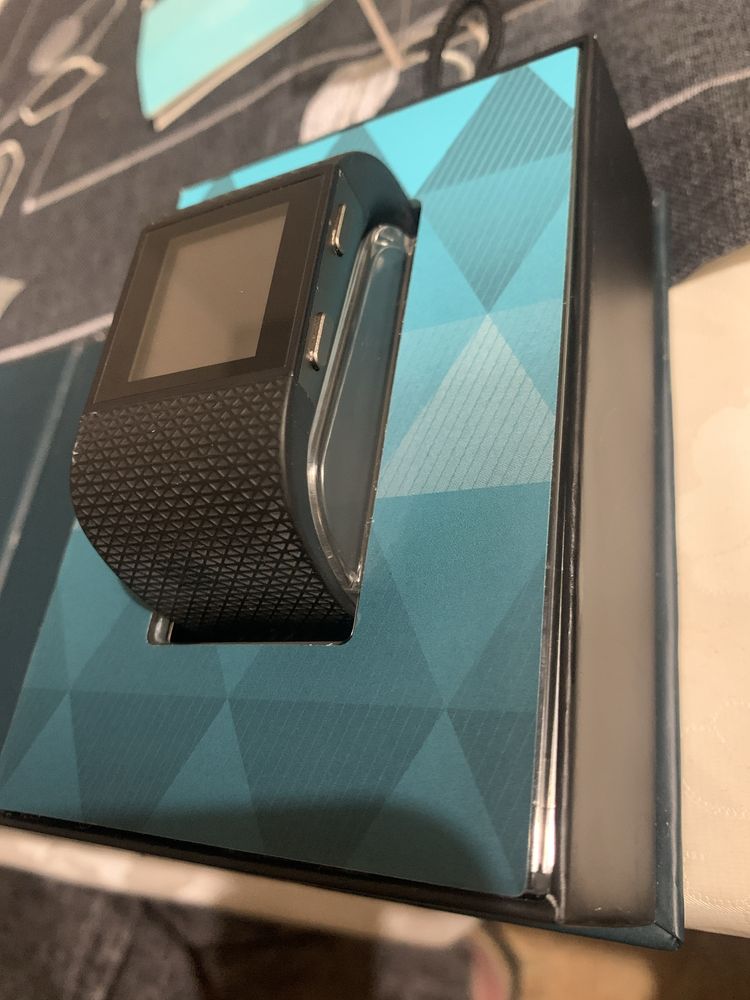 Фітнес браслет Fitbit Surge
