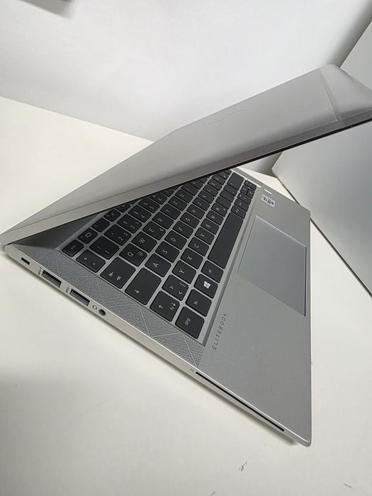 PC Portátil Hp G7 i8 10th 16gb ram