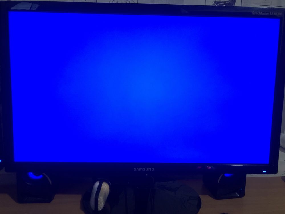 Монитор SyncMaster S23B300 Срочно!!!читать описание