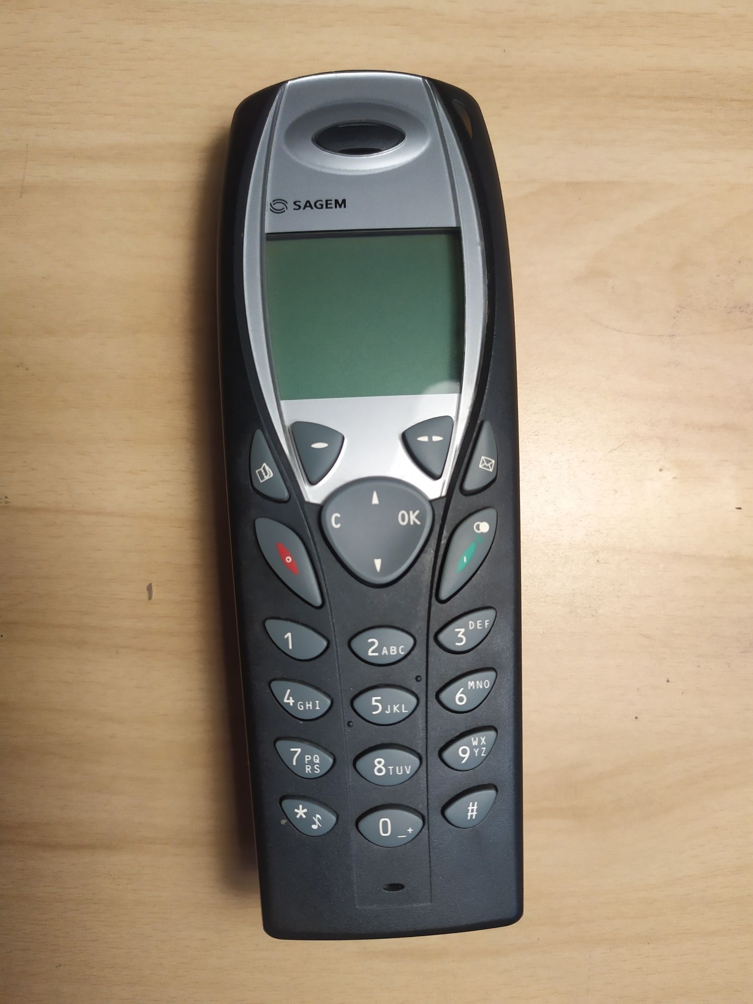 Telefon stacjonarny na kartę SIM SAGEM MY-H10