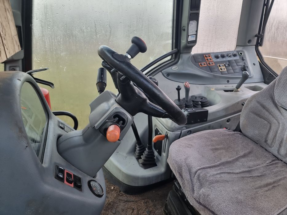 Ciągnik rolniczy Valtra N92F 2010 posiadam też mniejszy Vatra A83 2012