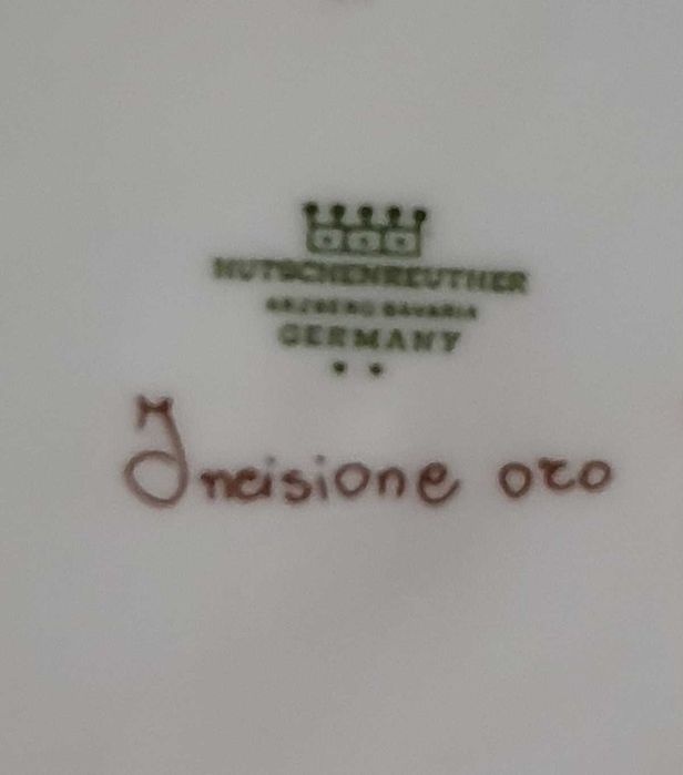 Prato Decorativo de Porcelana Hutschenreuther, Fabrico Alemão, a Oiro.