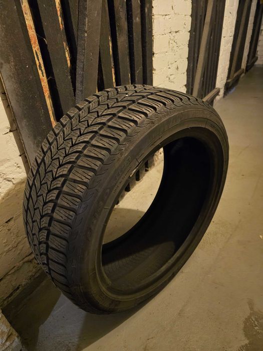 2sz. Opony zimowe 45/225/R17, Dębica