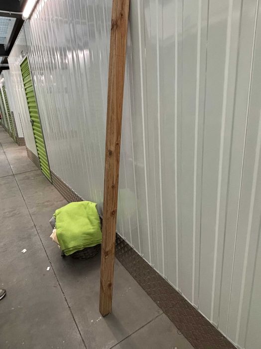 Poste Quadrado em Madeira de Pinho Impregnada