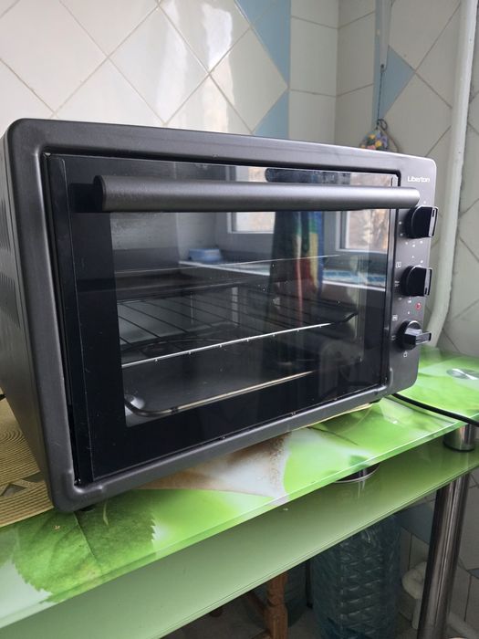 Електрична піч , духовка електрична 35 л.