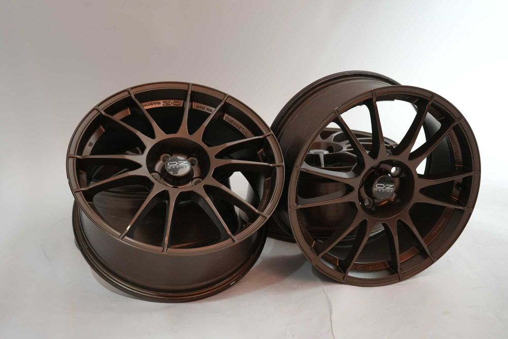 Alufelgi Felgi OZ Ultraleggera 8J ET38 R18 5x108