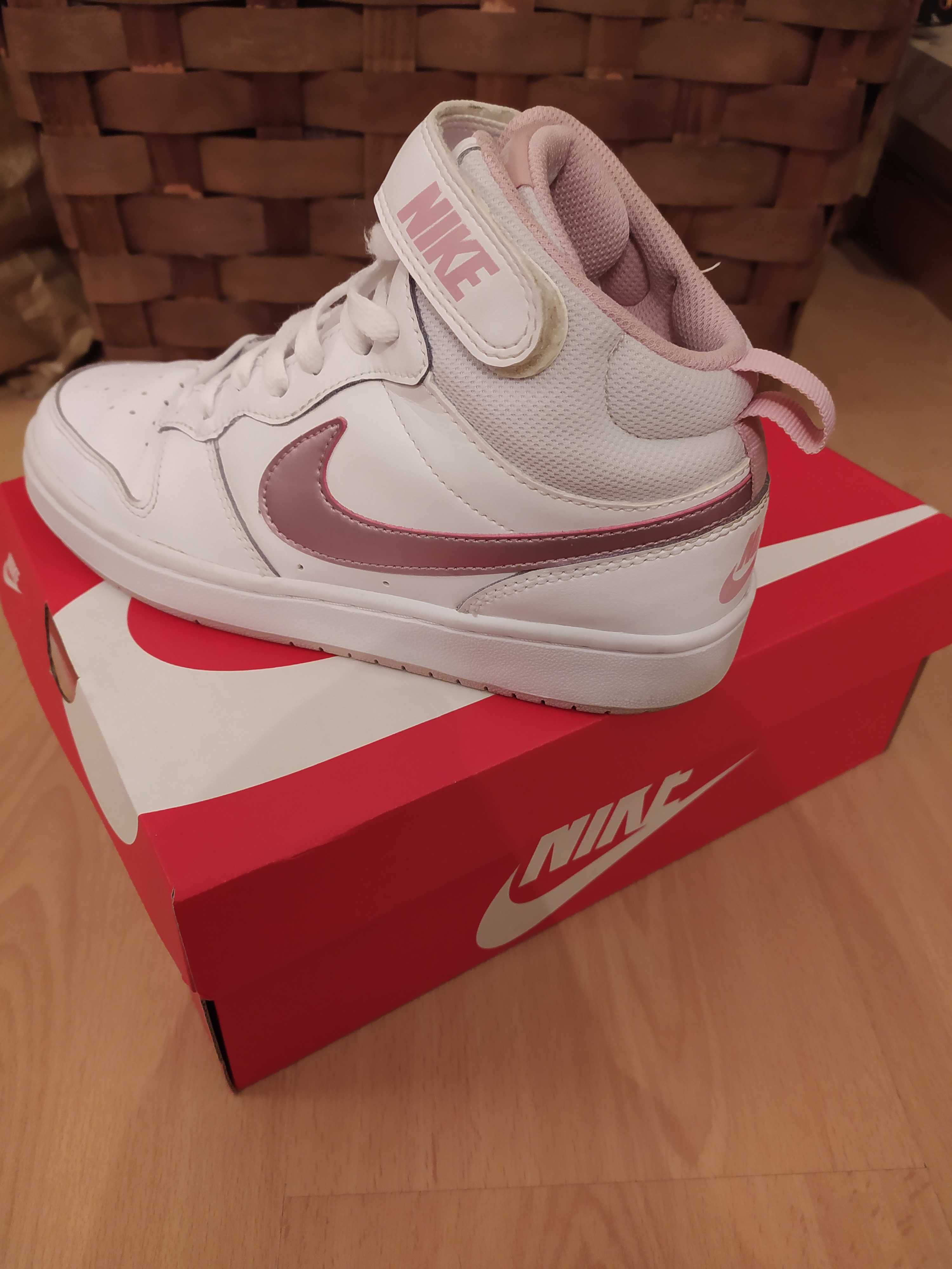 Ténis Nike Branco/Rosa 37,5