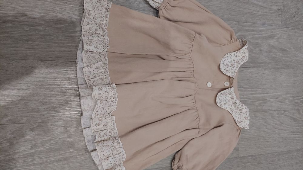 Гарні сукні на дівчинку р. 80