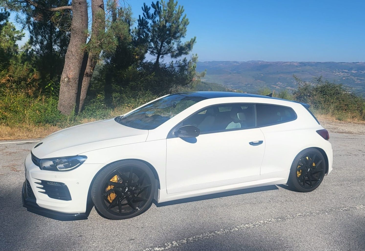 Volkswagen Scirocco 2.0 (full extras R)