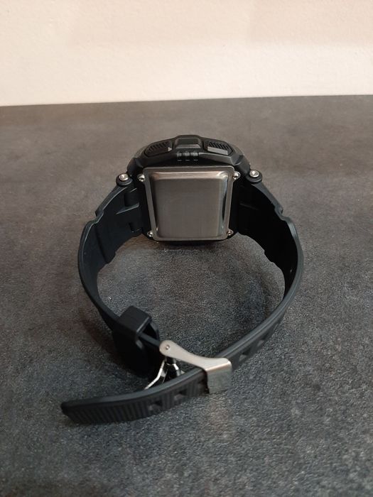 Zegarek męski elektroniczny