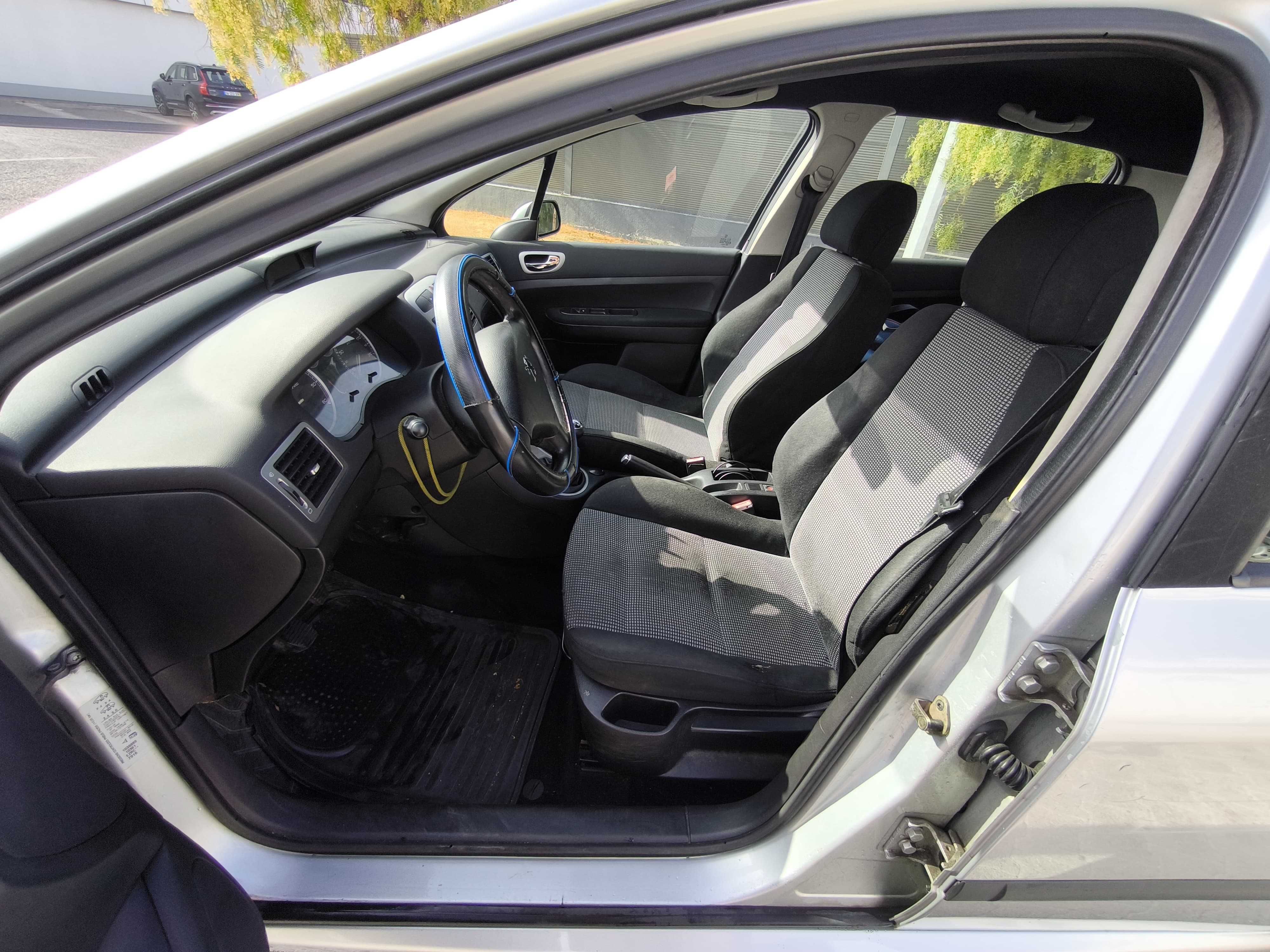Peugeot 307 1.6 hdi 90cv (3 A/C) Hatchback