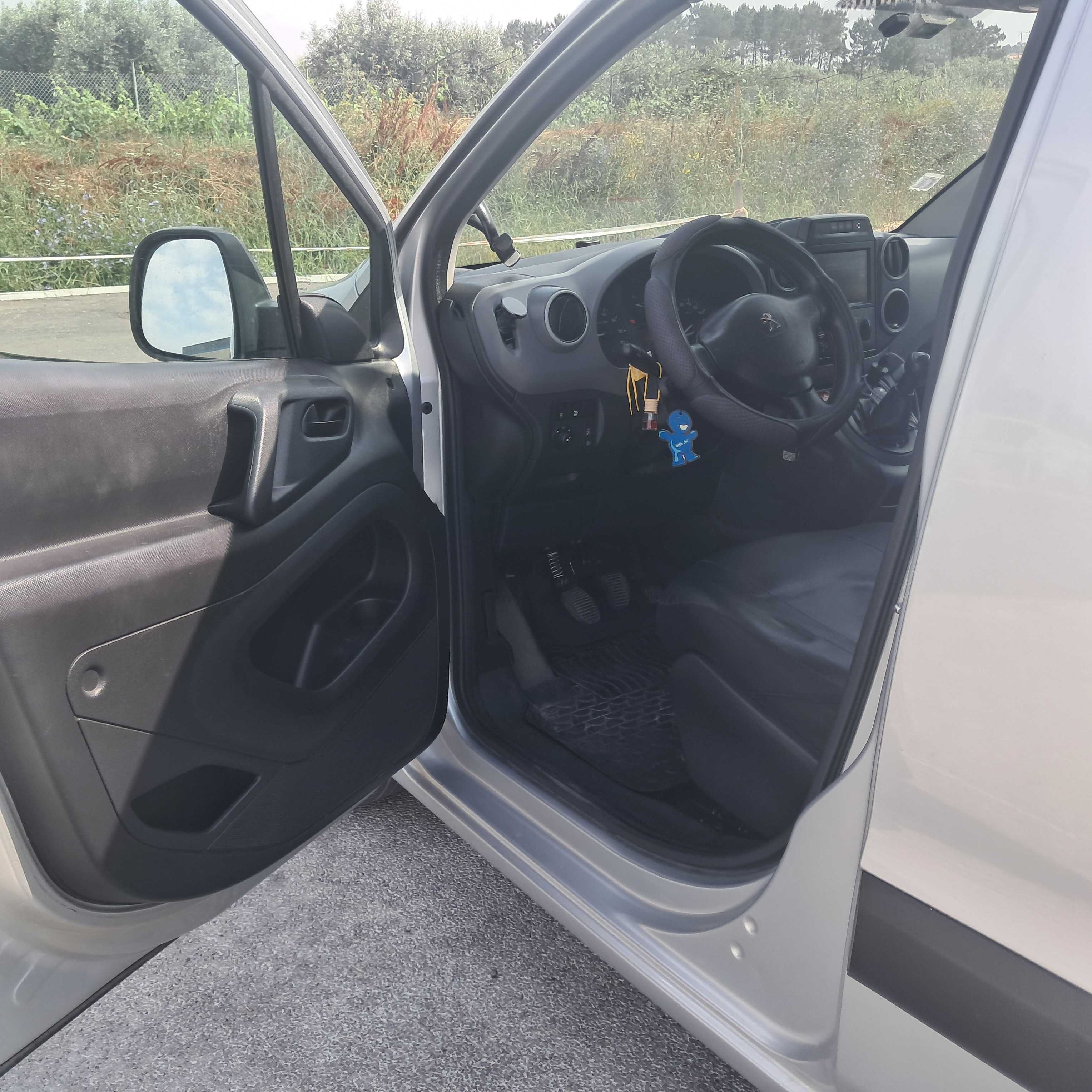 Peugeot 1.6HDI  Cor cinza