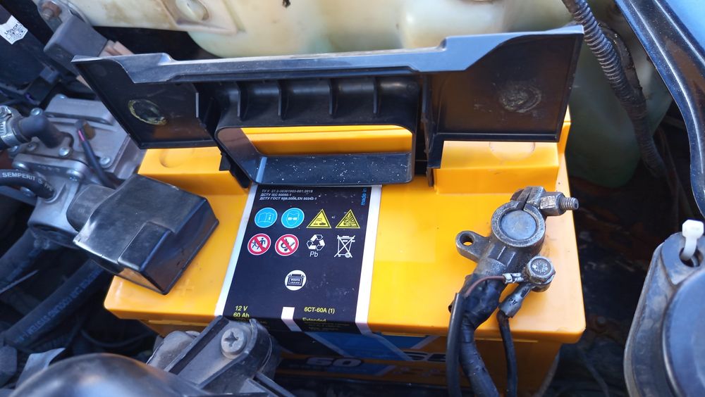 ВАЗ 2110 ; 1,6Дв; 16 клапанов.