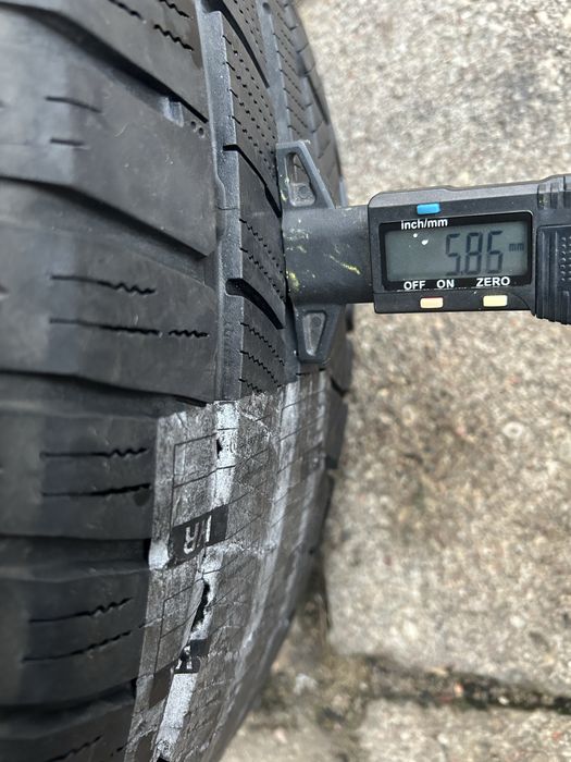 42 Opony Zimowe NANKAMG 226/60/17 Bardzo Ładne