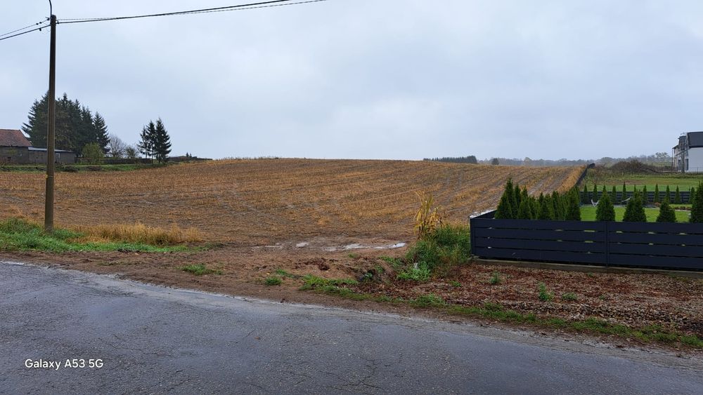 Działki budowlane 3100–3500 m² na sprzedaż