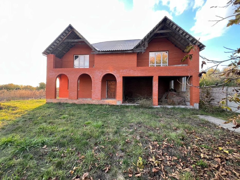 Продаж 5 кім будинку в Баришівці 250м2 в гарному районі - є відеоогяд!