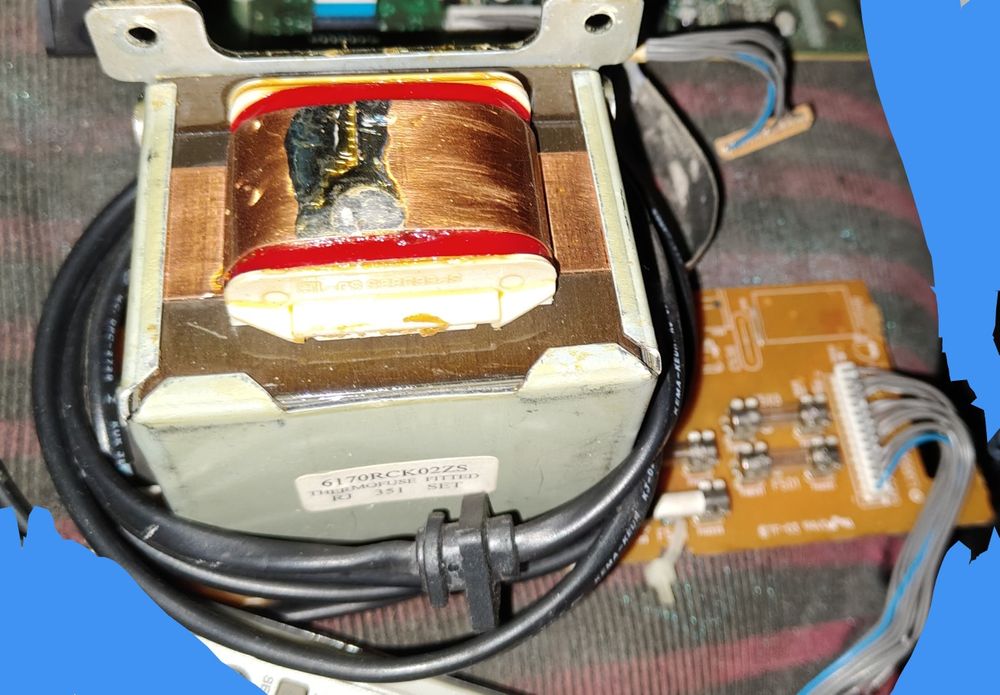 sprzedam części z tego kina domowego LG+ pilot