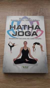 Hatha Joga - Martin Kirk, Brooke Boon, Daniel DiTuro