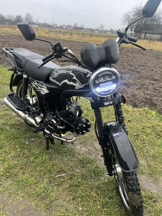 Продам або обмін мустанг