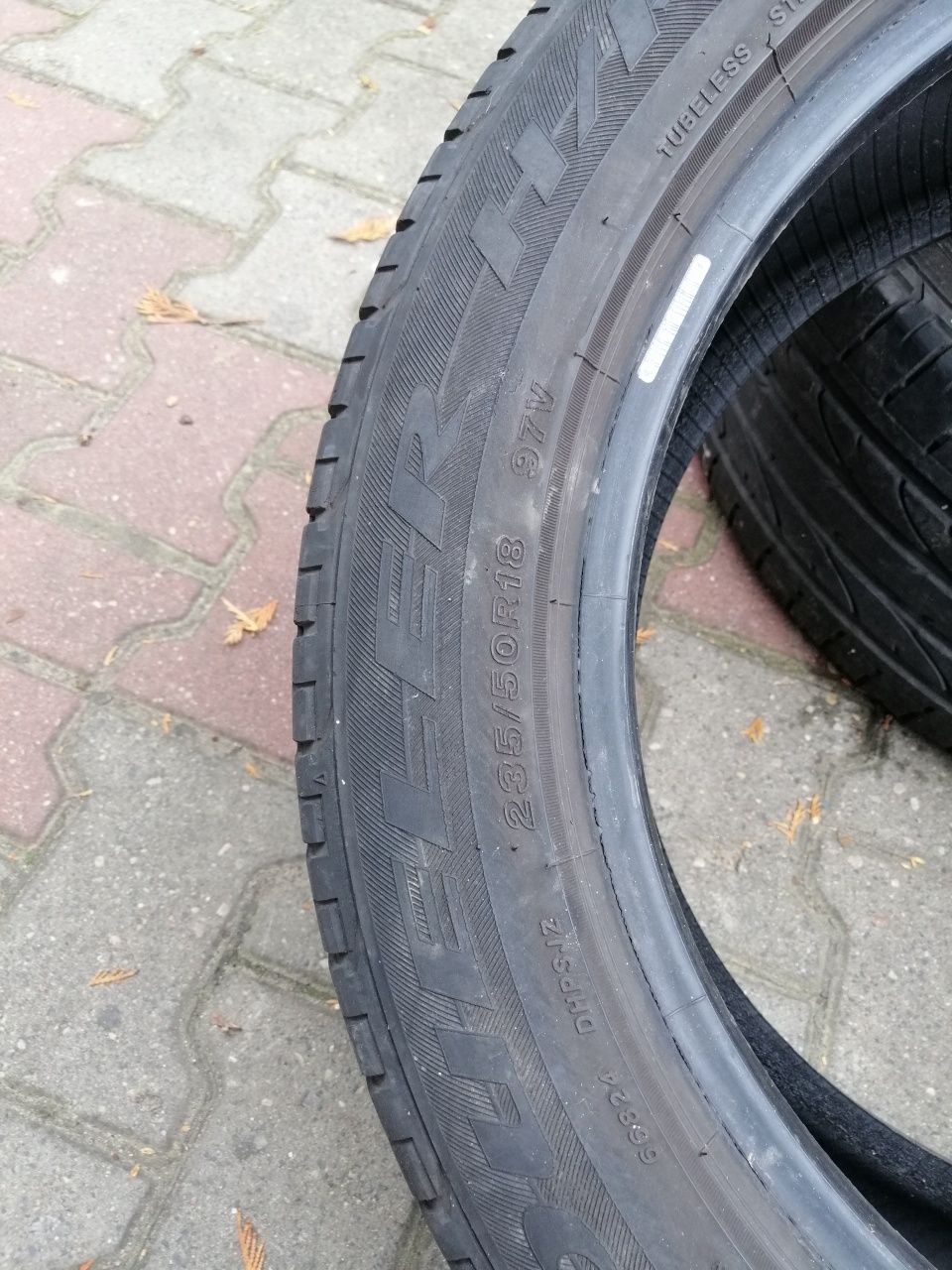 235/50R18 97V Bridgestone Dueler H/P sport