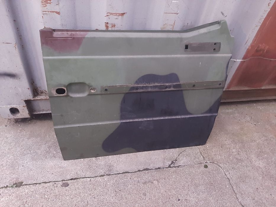 Sprzedam Mercedes G 460 461 Wolf Drzwi Prawe
