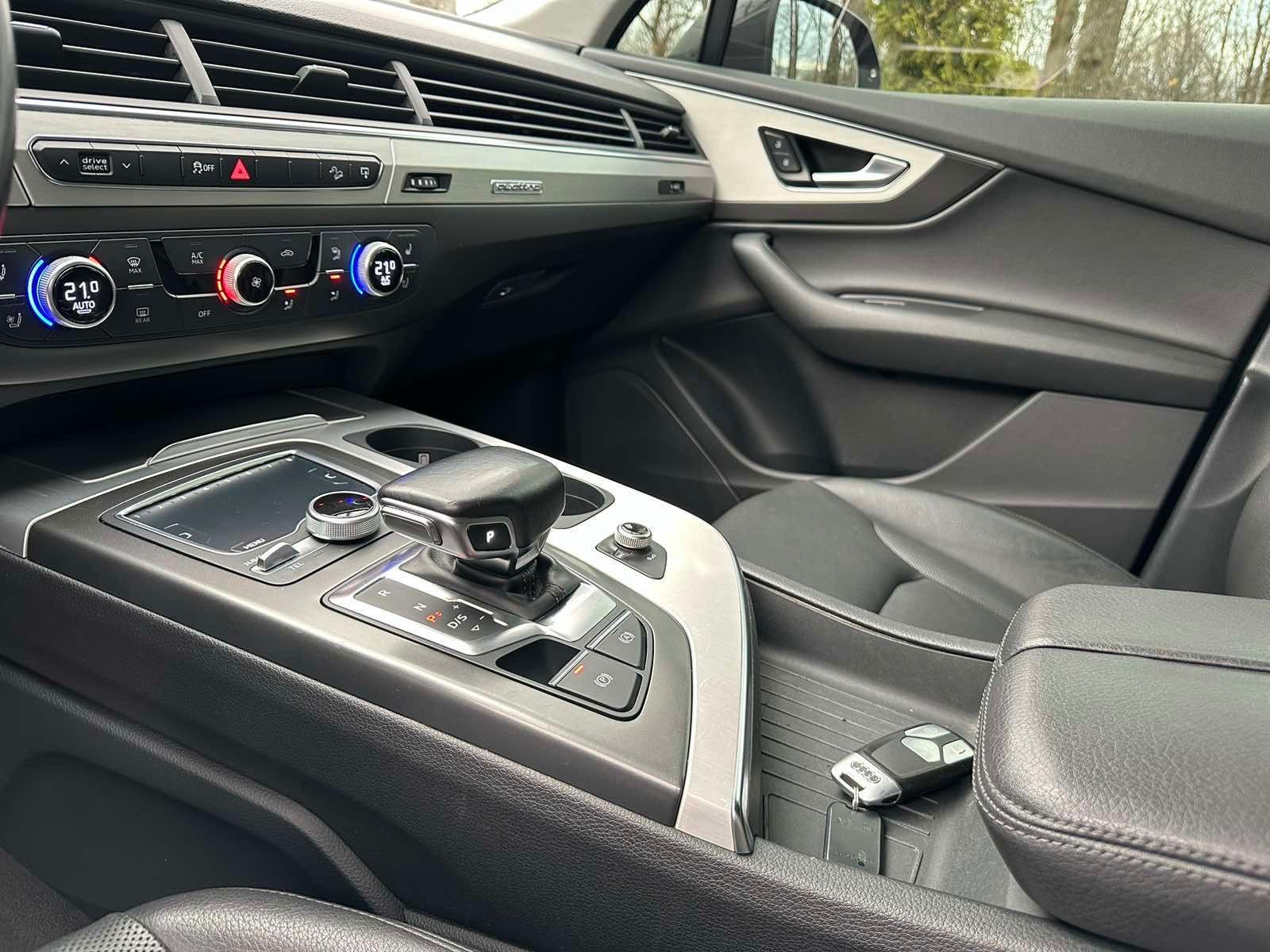 Audi Q7 2016 рік