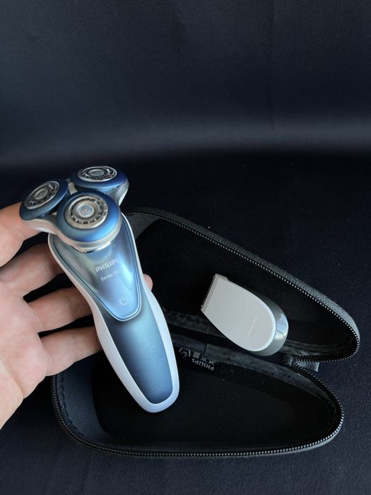 Бритва Philips Series 7000