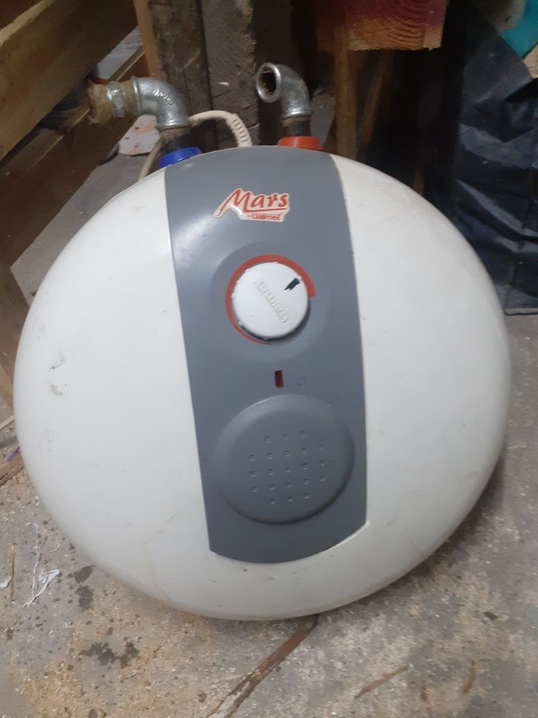 Sprzedam Bojler 10l.