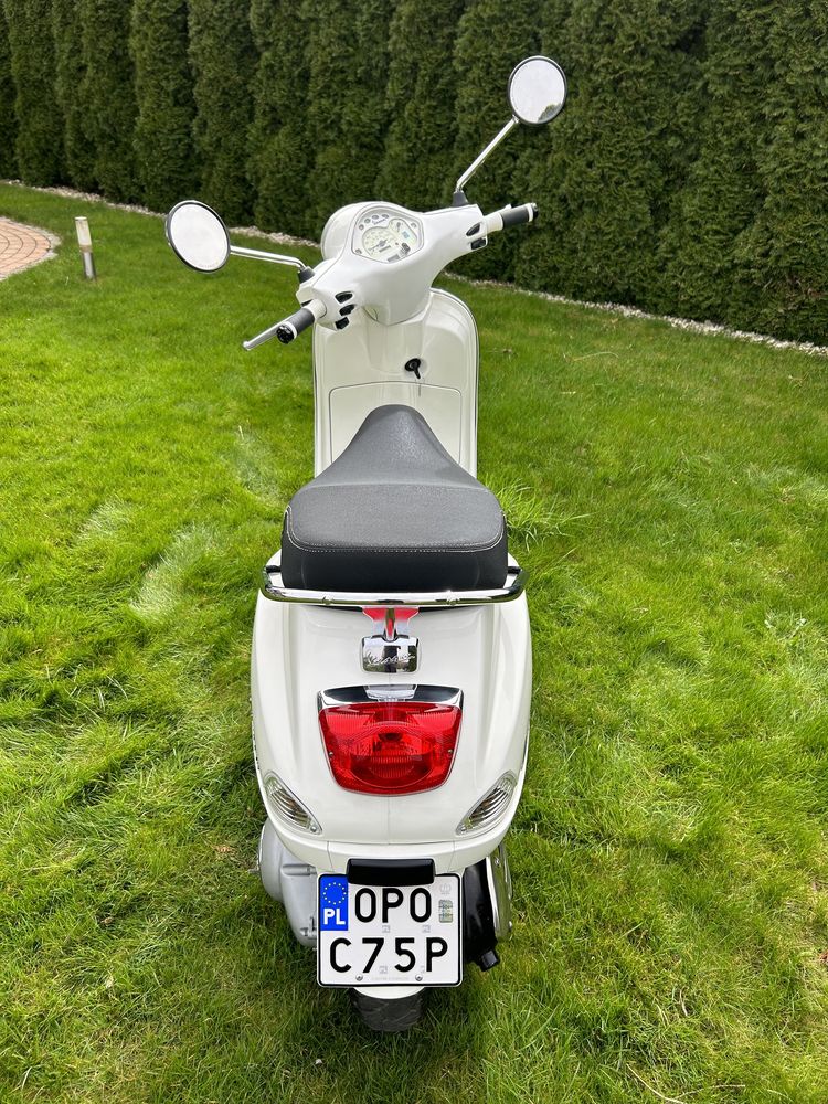 Skuter Vespa LX 125ie