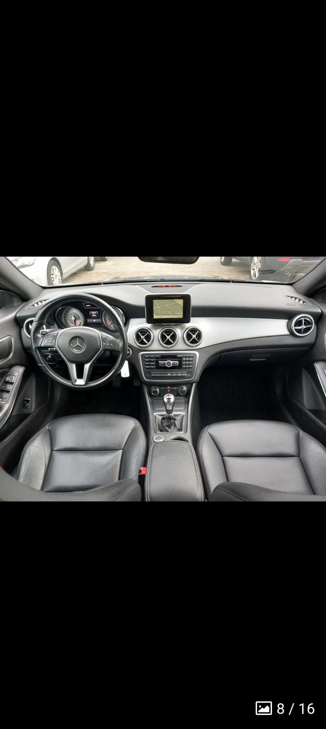 Mercedes Benz CLA200