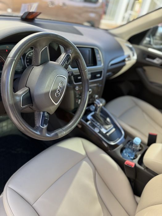 Audi Q5 бензин 2.0, замінений ланцюг ГРМ