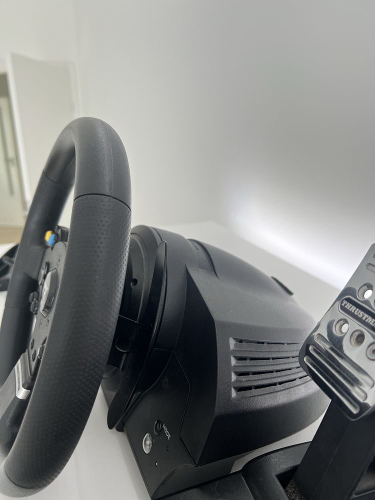 Kierownica Thrustmaster TMX PRO + Pedały T3PA Simracing
