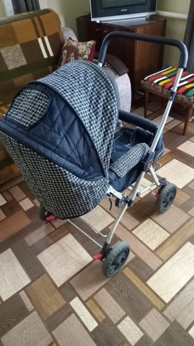 Продаю коляску