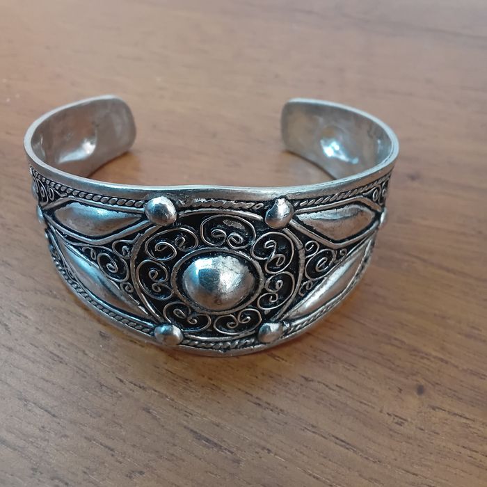Pulseira Etnica em "Prata Berbere"  Artesanais , Exclucivas e Autentic
