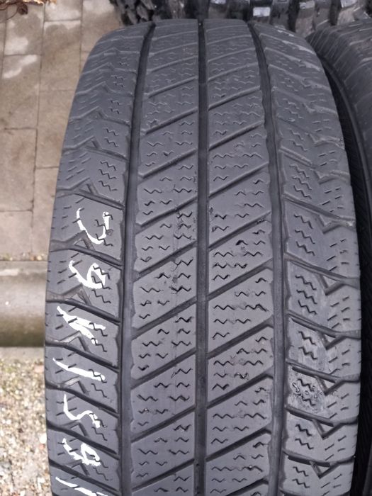 2x Opony Używane Całoroczne 215/65R16C Barum