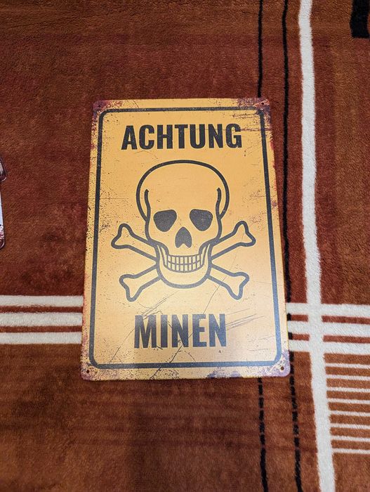 Металлическая прикольная табличка на подарок